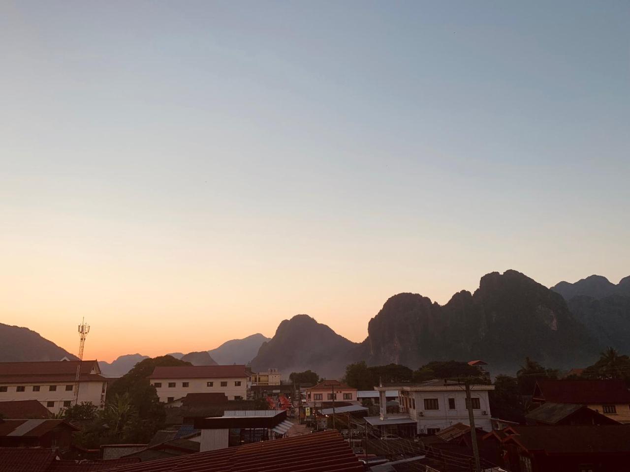 Vang Vieng Galaxy Hotel Extérieur photo