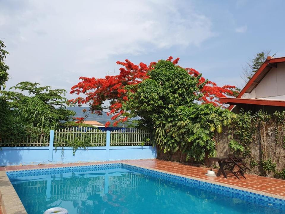 Vang Vieng Galaxy Hotel Extérieur photo